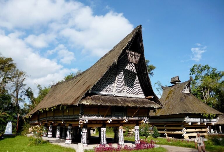 Museum Rumah Bolon Pematang Purba 768x523