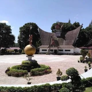 Gedung Nasional Djauli Manik8