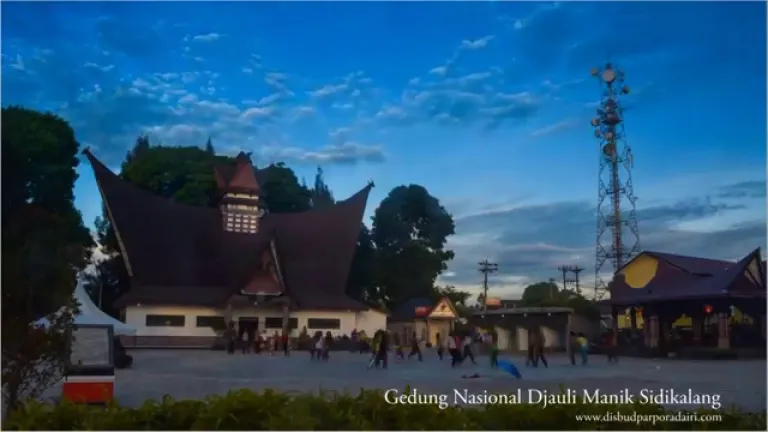 Gedung Nasional Djauli Manik9