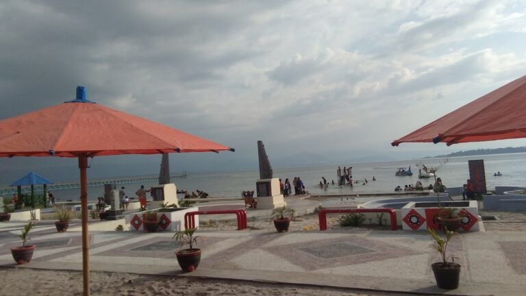 Pantai Pasir Parparean9 768x432