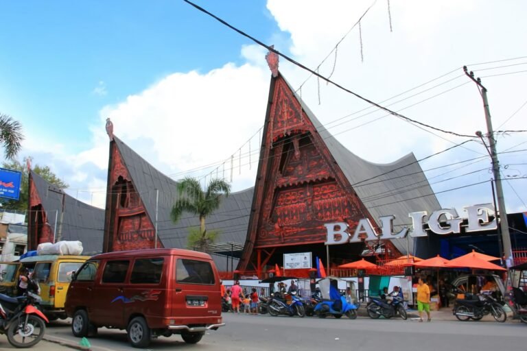 pasar tradisional balige profile1637505323 768x512